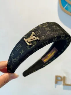 Alternative view of LV Hair Accessories D520260503222649