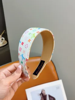 LV Hair Accessories E020260503047649