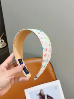 Alternative view of LV Hair Accessories E020260503047649