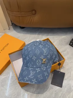 Alternative view of LV Hats & Caps C520260503188749