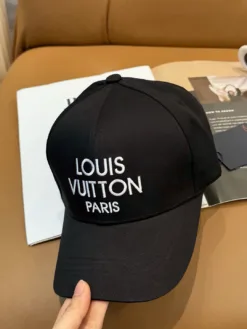 Alternative view of LV Hats & Caps C520260503674749
