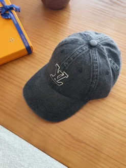 LV Hats & Caps C820260503444149