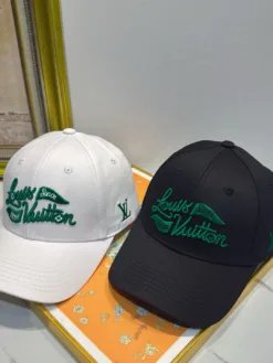 Alternative view of LV Hats & Caps D320260503625849