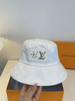 Alternative view of LV Hats & Caps E020260503284649