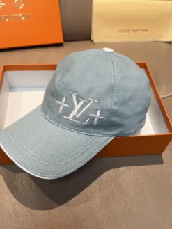 Alternative view of LV Hats & Caps F020260503024649