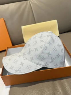 Alternative view of LV Hats & Caps F020260503443449
