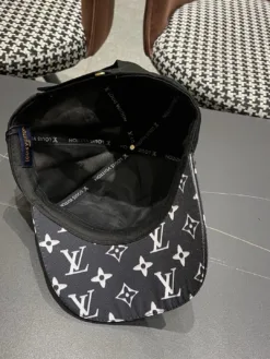 Alternative view of LV Hats & Caps F020260503480149