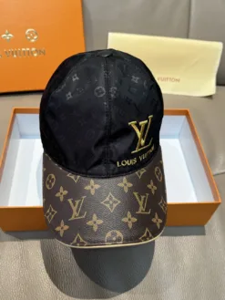Alternative view of LV Hats & Caps F520260503353149
