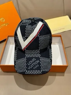 Alternative view of LV Hats & Caps F520260503408849
