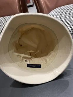 Alternative view of LV Hats & Caps F520260503437349