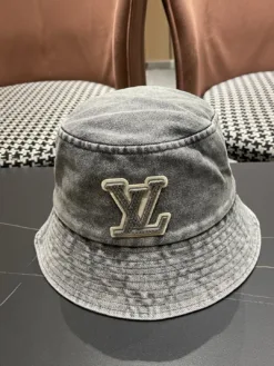 LV Hats & Caps F520260503480449