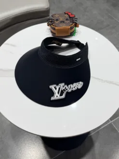 LV Hats & Caps F520260503524749