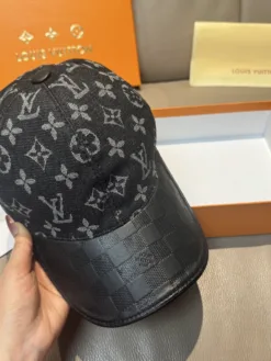 Alternative view of LV Hats & Caps F520260503568249