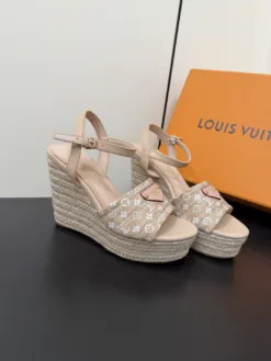 Alternative view of LV Heels EU35-42 D00202605030680159