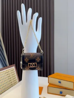 LV Phone & Computer & Gadgets F020260503003049