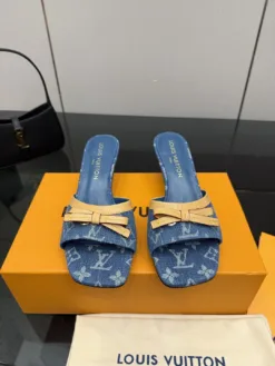 LV Sandals & Slides EU34-41 B90202605032970129