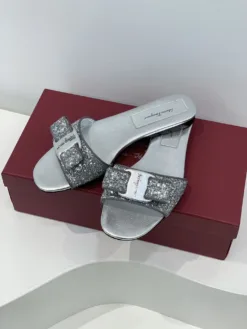 Alternative view of LV Sandals & Slides EU35-38 B70202605030138119