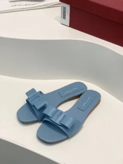 Alternative view of LV Sandals & Slides EU35-38 B70202605030140119