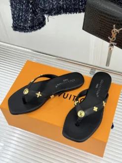 Alternative view of LV Sandals & Slides EU35-39 B80202605031095129