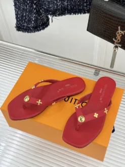 Alternative view of LV Sandals & Slides EU35-39 B80202605031099129