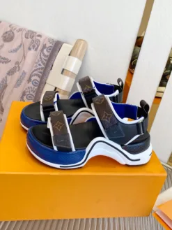Alternative view of LV Sandals & Slides EU35-39 C20202605030650139