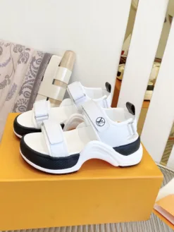 Alternative view of LV Sandals & Slides EU35-39 C20202605030654139