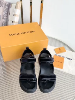 Alternative view of LV Sandals & Slides EU35-39 C20202605030656139