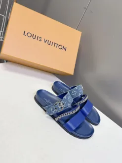 Alternative view of LV Sandals & Slides EU35-45 B20202605032166109