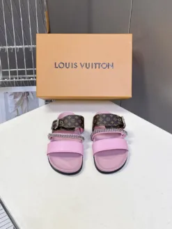 LV Sandals & Slides EU35-45 B20202605032169109
