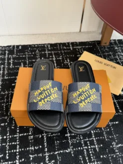 LV Sandals & Slides EU39-46 B15202605030963109