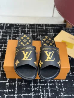 LV Sandals & Slides EU39-46 B15202605031001109
