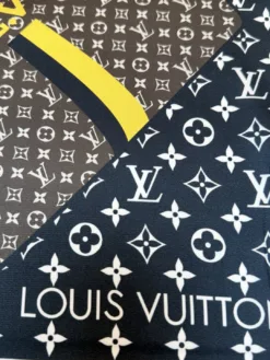 Alternative view of LV Scarves A1520260504182769
