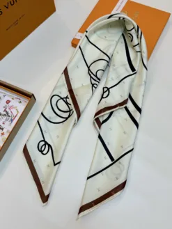 Alternative view of LV Scarves A1520260504586769