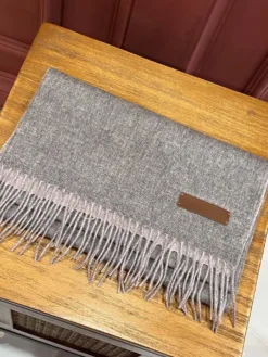 Alternative view of LV Scarves A2020260504237669