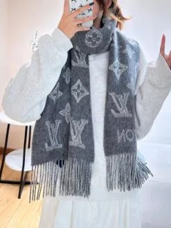 Alternative view of LV Scarves A35202605041078669