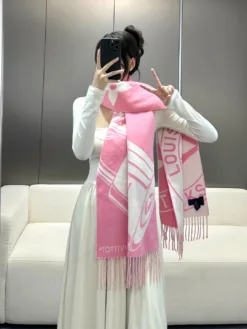 LV Scarves A4520260504646679