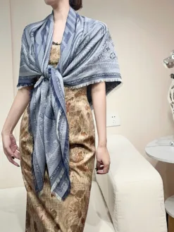 Alternative view of LV Scarves A5520260504273479
