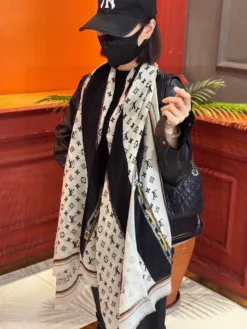 LV Scarves A7520260504236989