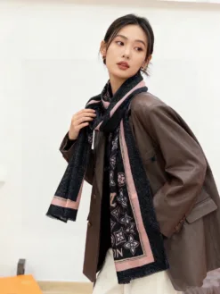 LV Scarves A9520260504043189