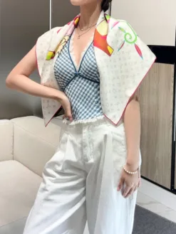 Alternative view of LV Scarves A9520260504875089