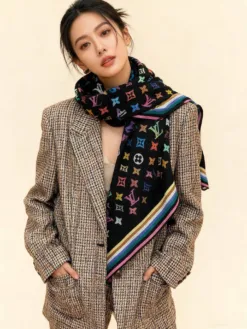 Alternative view of LV Scarves B0520260504983189