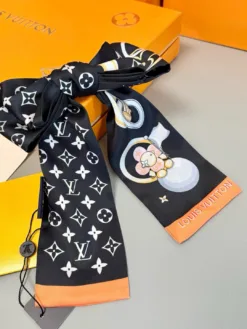 Alternative view of LV Scarves D520260504830049
