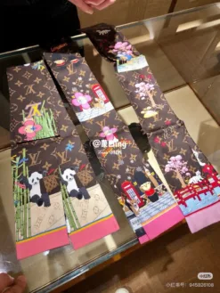 Alternative view of LV Scarves E020260504420149