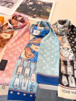 LV Scarves E020260504532249
