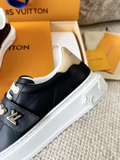 Alternative view of LV Sneakers EU35-39 C70202605031373149