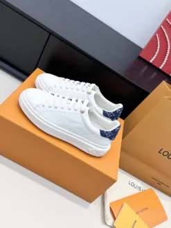 LV Sneakers EU35-40 C60202605031127149