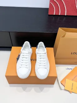 Alternative view of LV Sneakers EU35-40 C60202605031127149