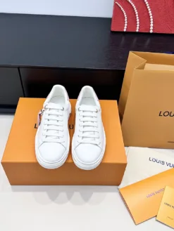 Alternative view of LV Sneakers EU35-40 C60202605031377149