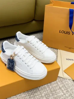 LV Sneakers EU35-40 C60202605031378149