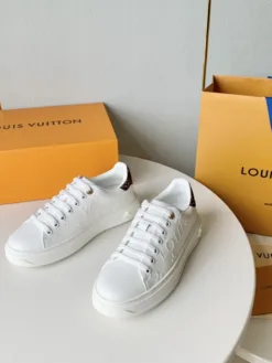 LV Sneakers EU35-41 C50202605031371149